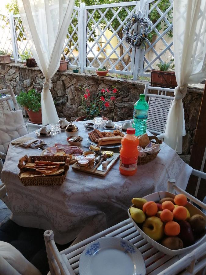 Lughera B&B Tula Exterior photo